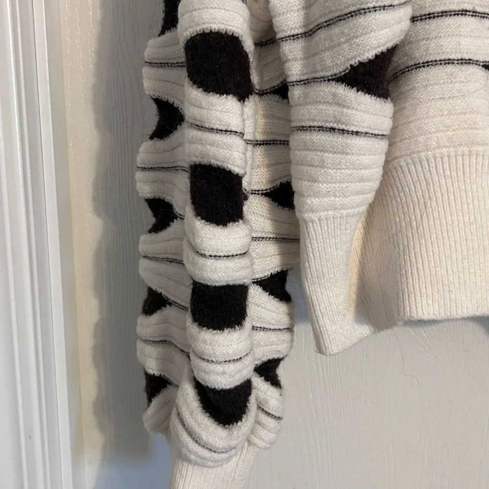 Nanette Lepore | Black and Cream Textured Sweater | Size XL - Picture 2 of 6